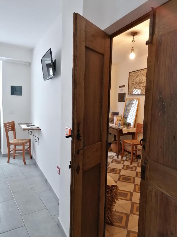Deiana Bed & Breakfast Santu Lussurgiu Exterior photo