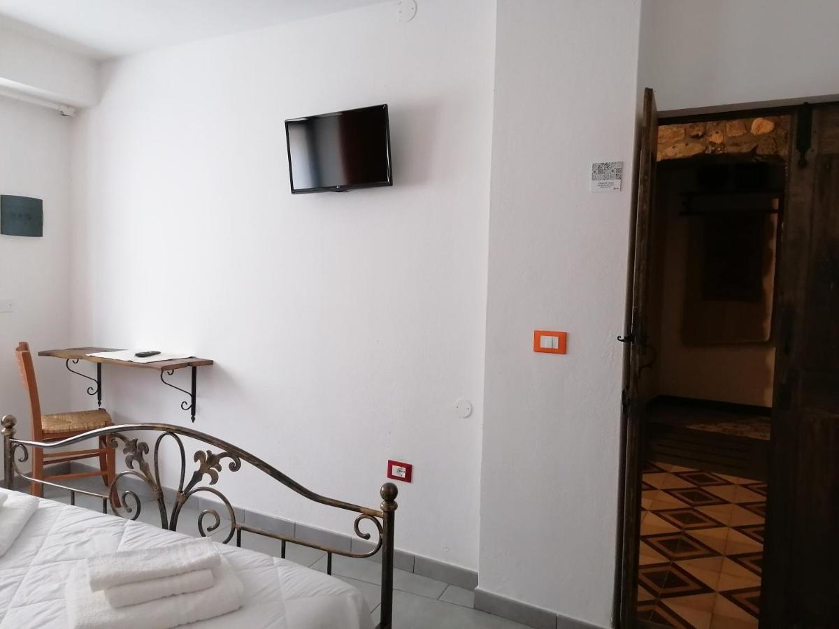 Deiana Bed & Breakfast Santu Lussurgiu Exterior photo